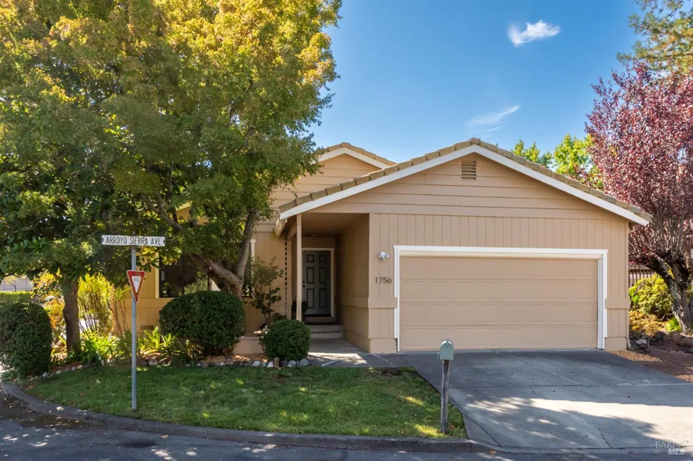 1756 Arroyo Sierra Avenue Santa Rosa, CA 95405