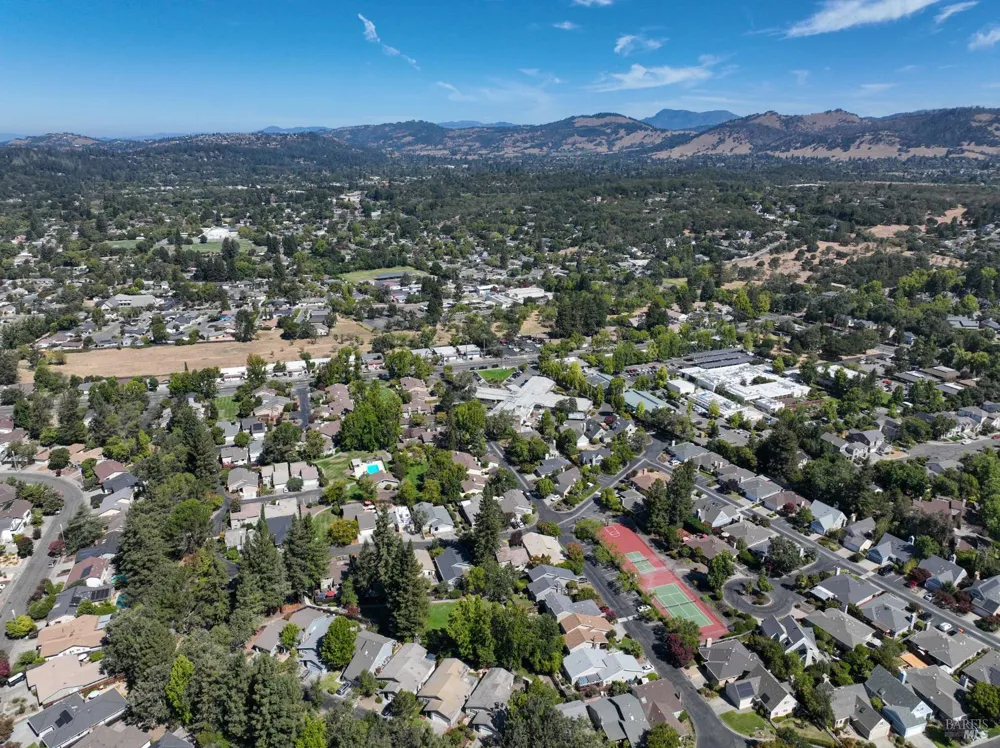 1756 Arroyo Sierra Avenue Santa Rosa, CA 95405