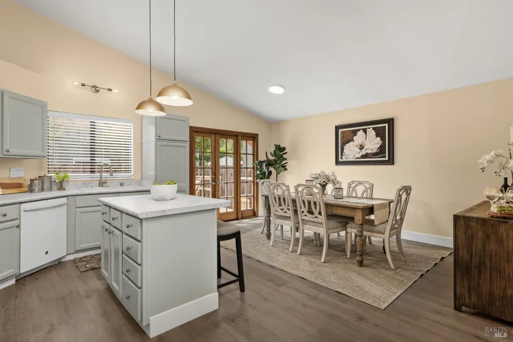 1756 Arroyo Sierra Avenue Santa Rosa, CA 95405