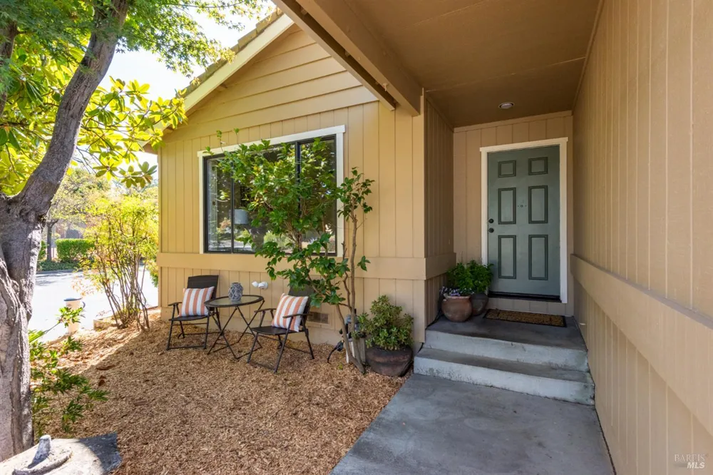1756 Arroyo Sierra Avenue Santa Rosa, CA 95405