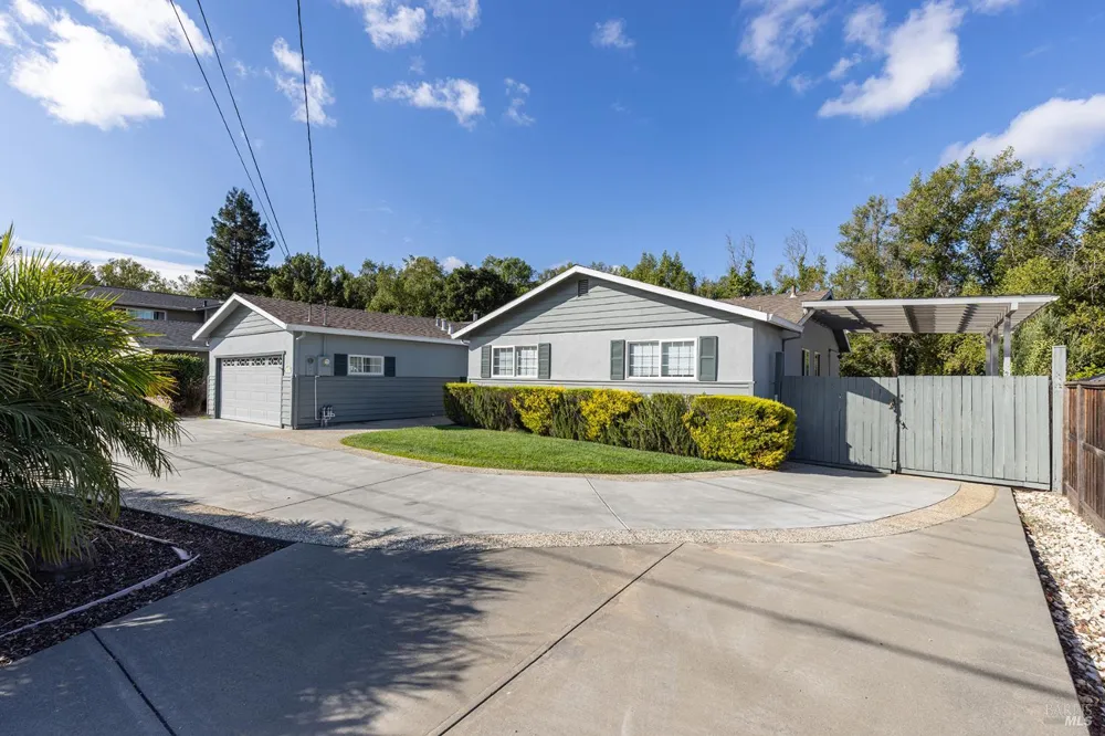 420 Calle De La Mesa Novato, CA 94949