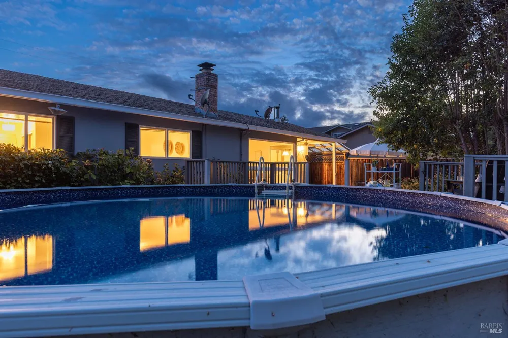 420 Calle De La Mesa Novato, CA 94949