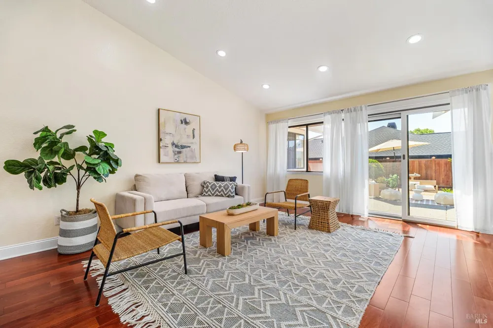 396 Sundance Way Novato, CA 94945