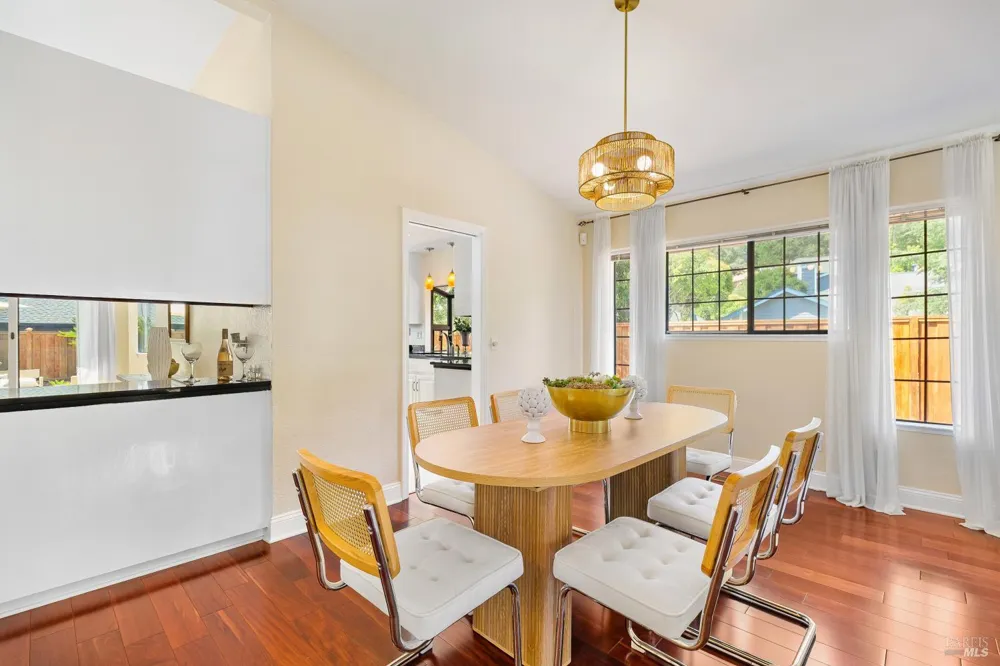 396 Sundance Way Novato, CA 94945