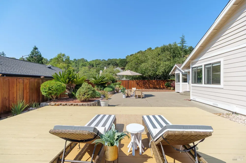 396 Sundance Way Novato, CA 94945
