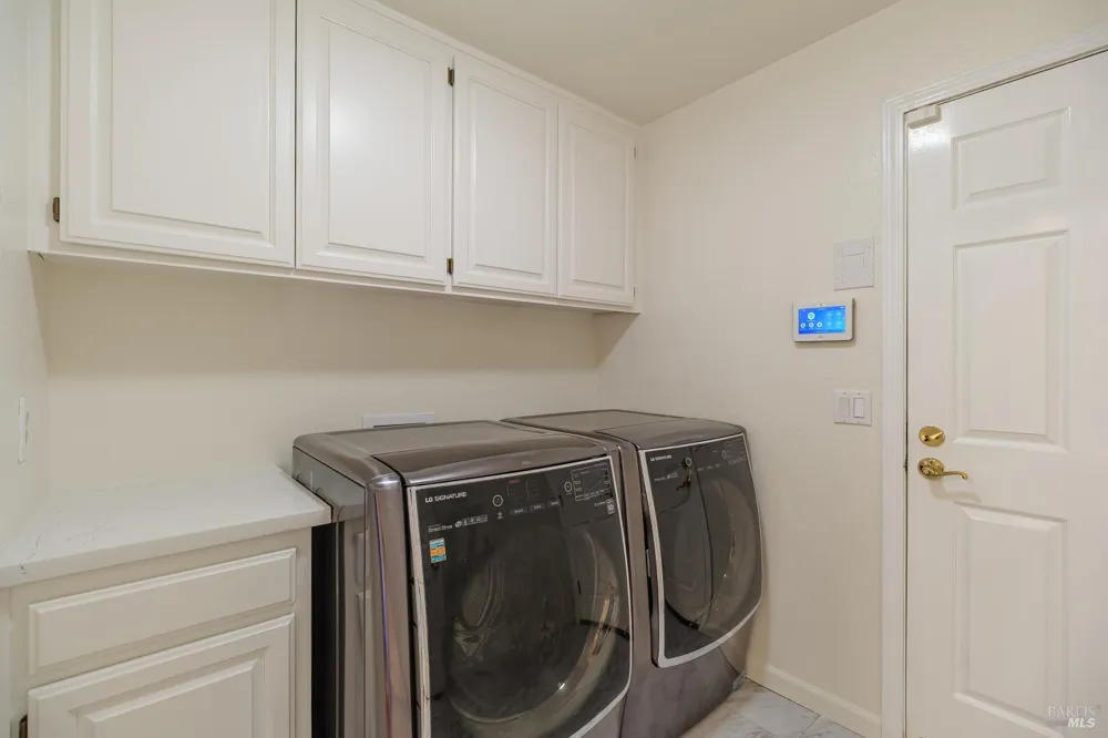 396 Sundance Way Novato, CA 94945