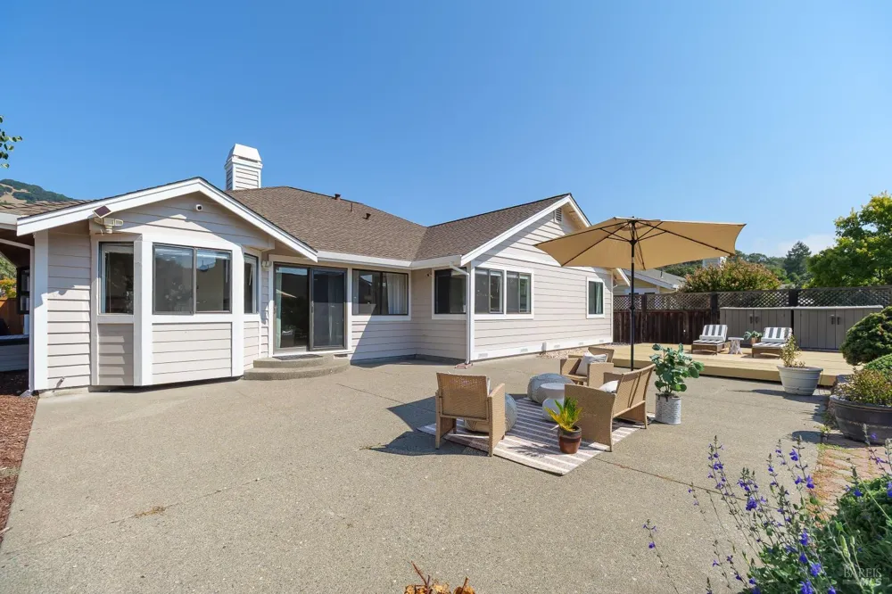 396 Sundance Way Novato, CA 94945