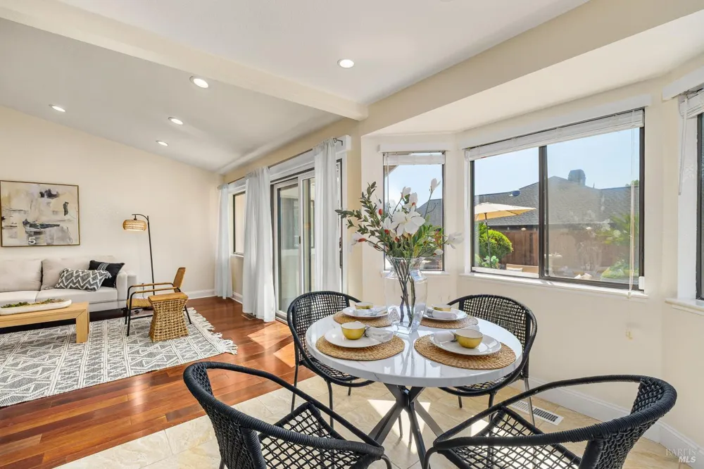 396 Sundance Way Novato, CA 94945