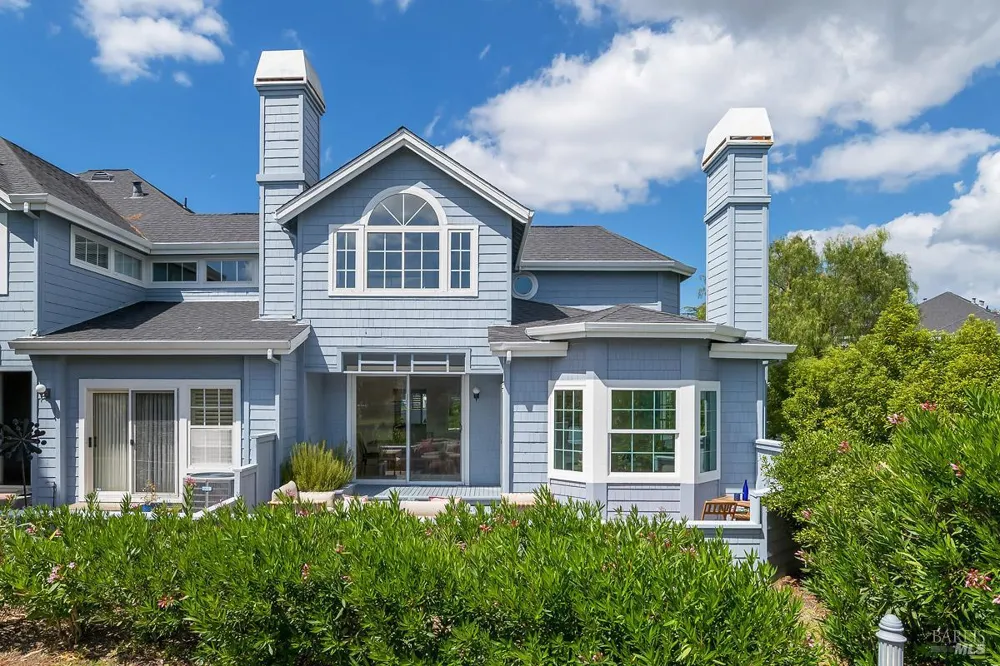 66 Mariners Circle San Rafael, CA 94903