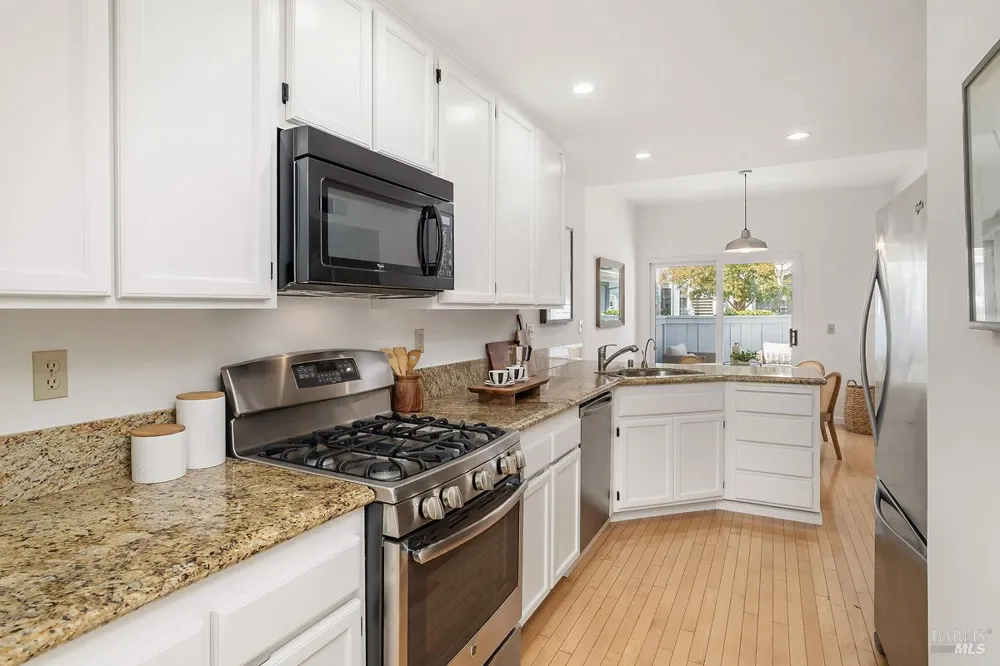 66 Mariners Circle San Rafael, CA 94903