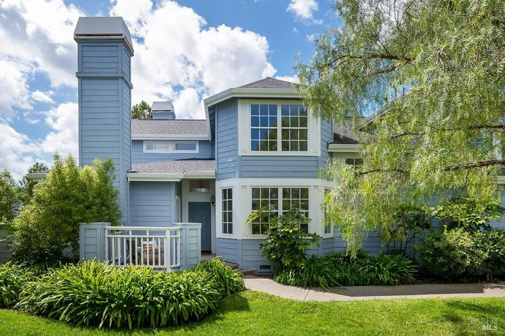66 Mariners Circle San Rafael, CA 94903