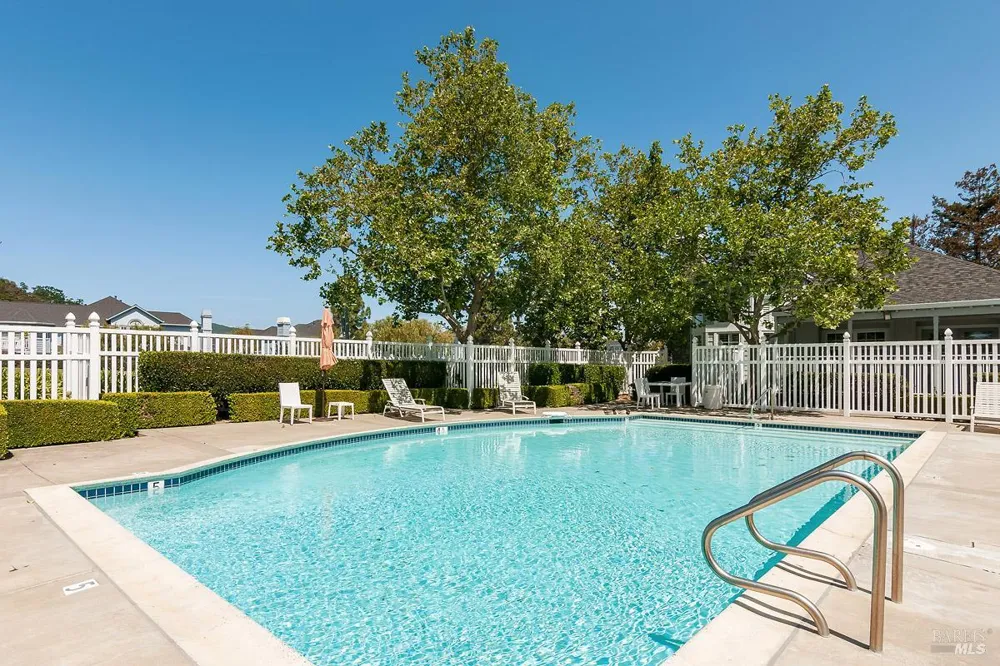66 Mariners Circle San Rafael, CA 94903