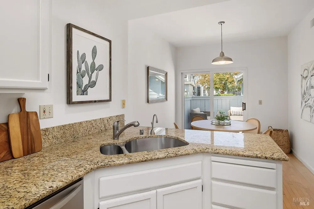 66 Mariners Circle San Rafael, CA 94903