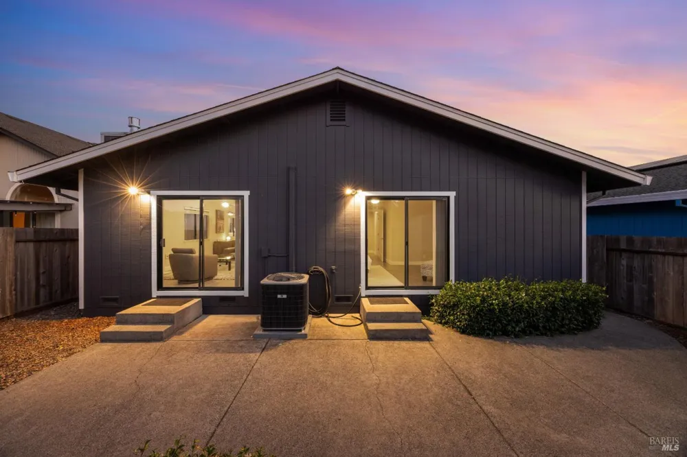 1408 Middlebrook Way Rohnert Park, CA 94928