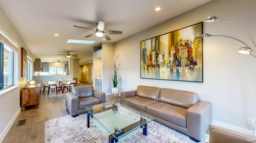 1408 Middlebrook Way Rohnert Park, CA 94928