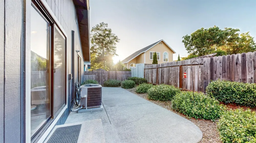 1408 Middlebrook Way Rohnert Park, CA 94928