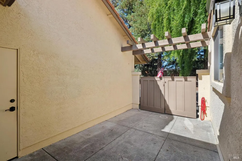 41 Fountain Grove Circle Napa, CA 94558