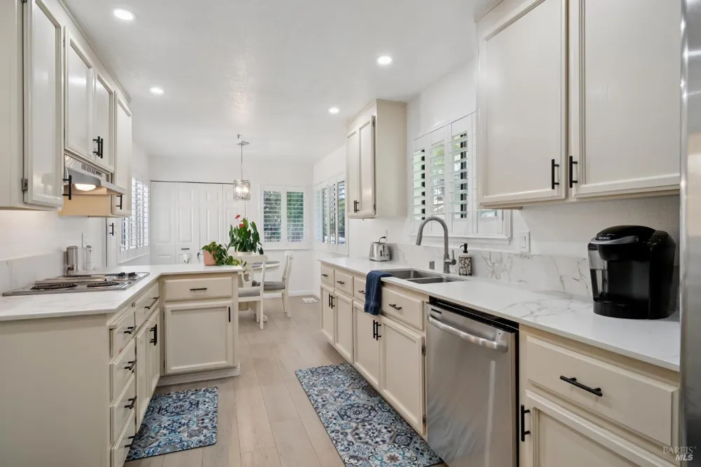 41 Fountain Grove Circle Napa, CA 94558