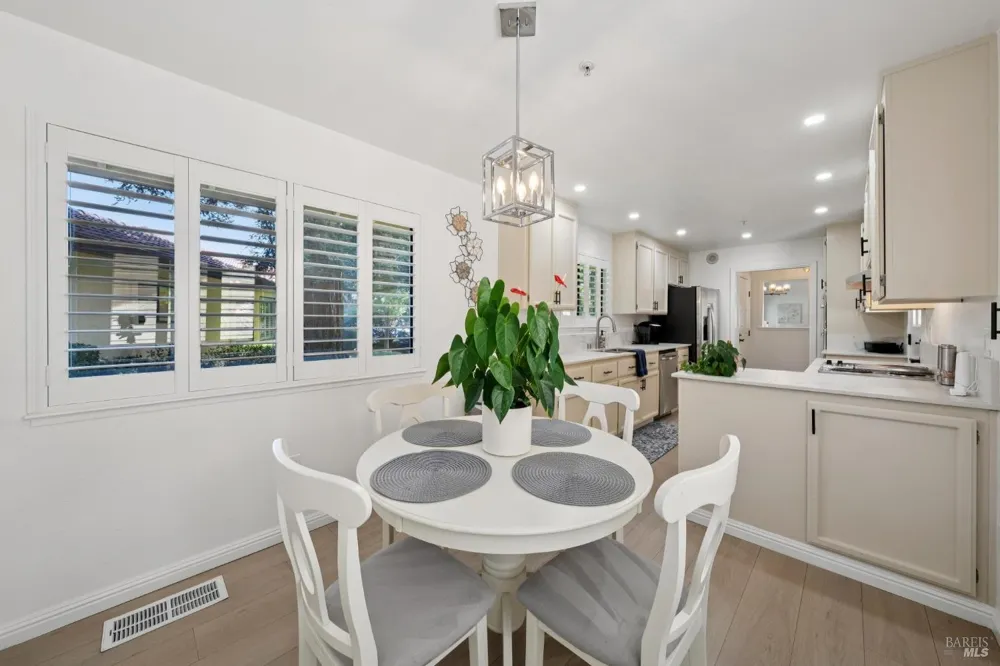 41 Fountain Grove Circle Napa, CA 94558