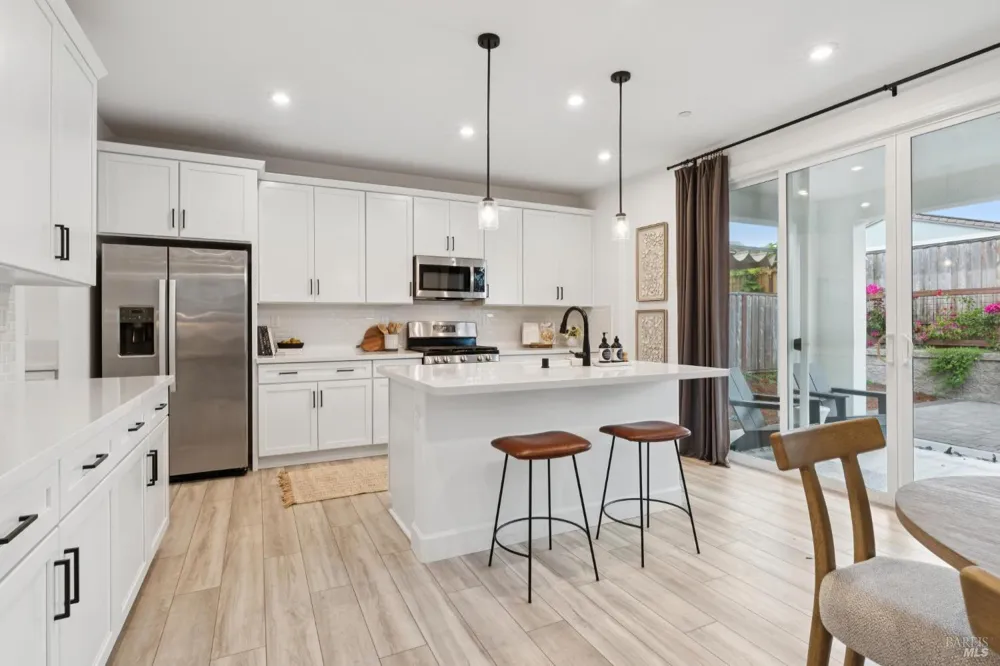 6232 Olympic Place Rohnert Park, CA 94928