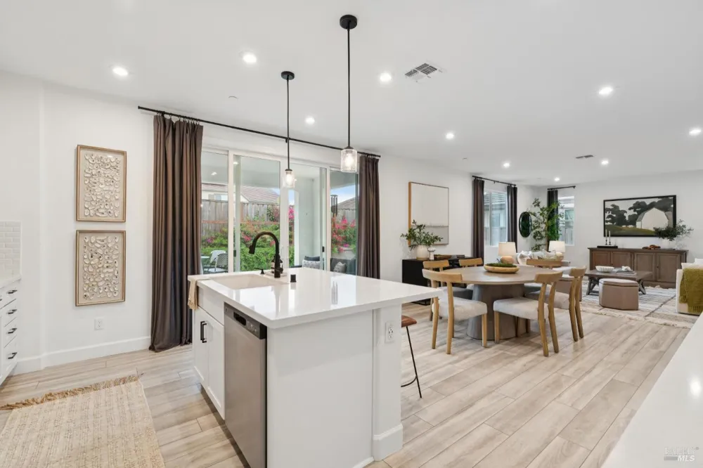 6232 Olympic Place Rohnert Park, CA 94928