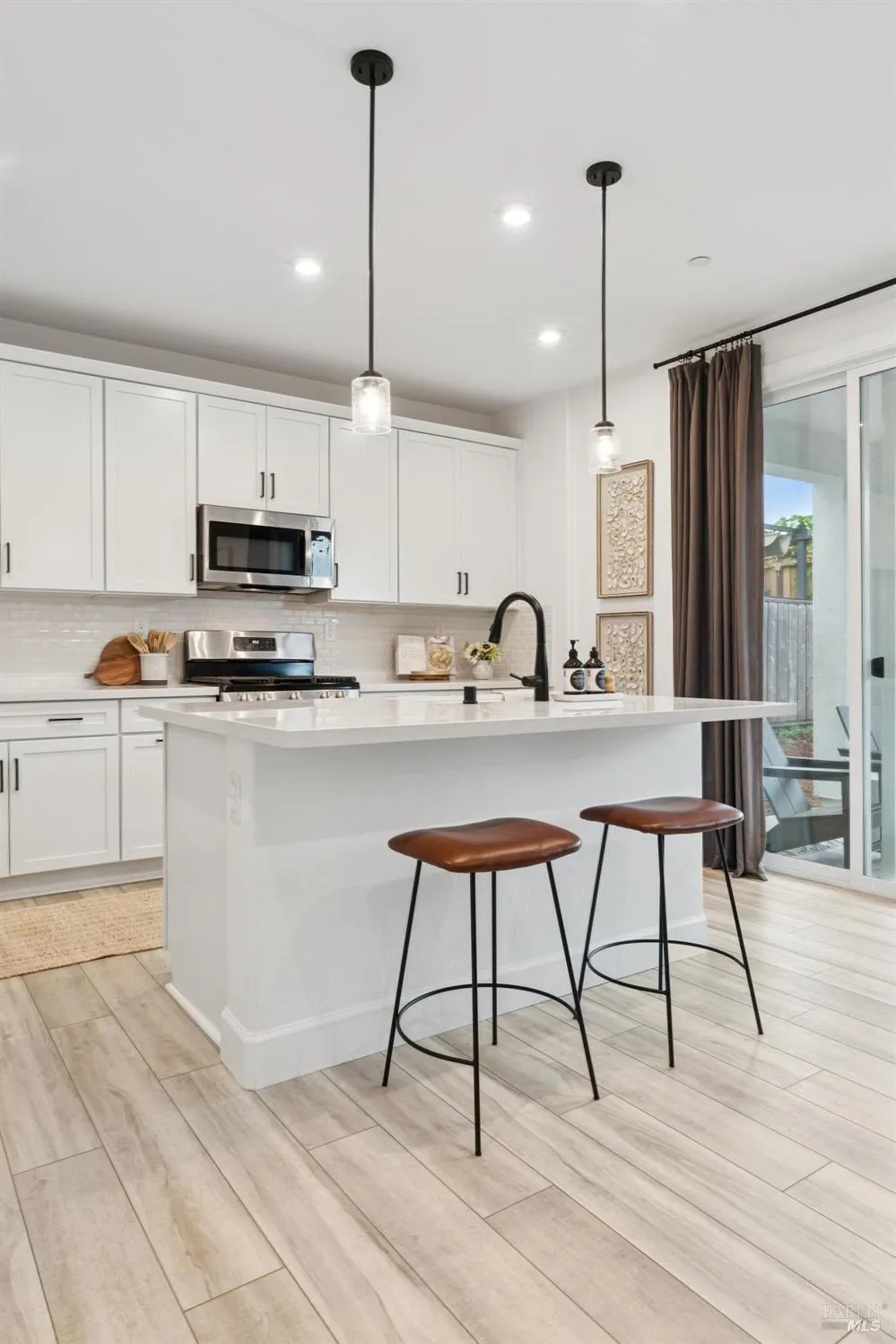 6232 Olympic Place Rohnert Park, CA 94928