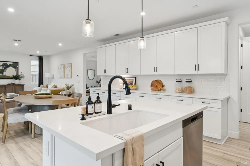 6232 Olympic Place Rohnert Park, CA 94928