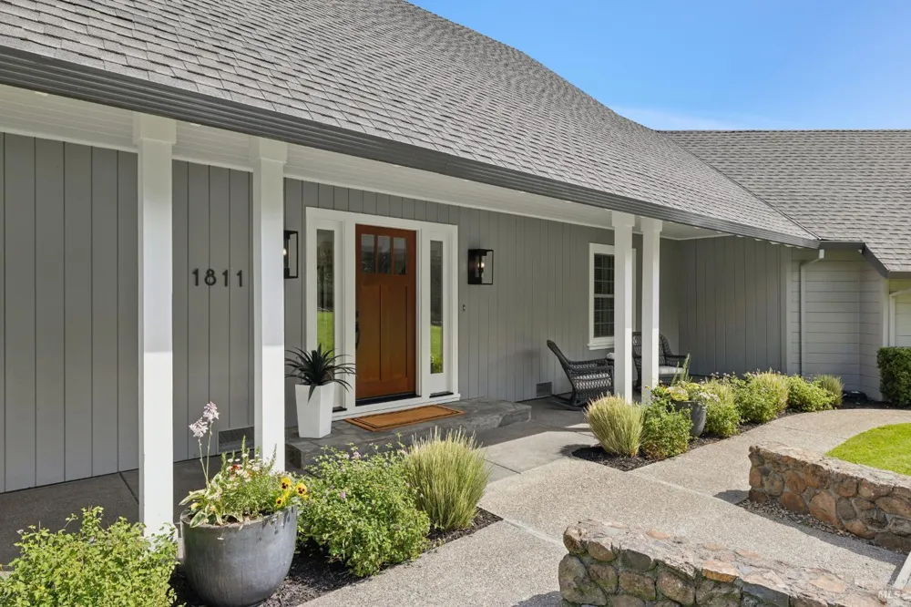 1811 Katie Lane Sonoma, CA 95476