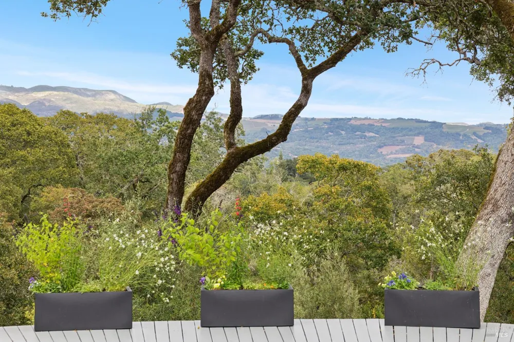 1811 Katie Lane Sonoma, CA 95476