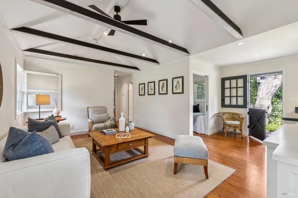 1811 Katie Lane Sonoma, CA 95476
