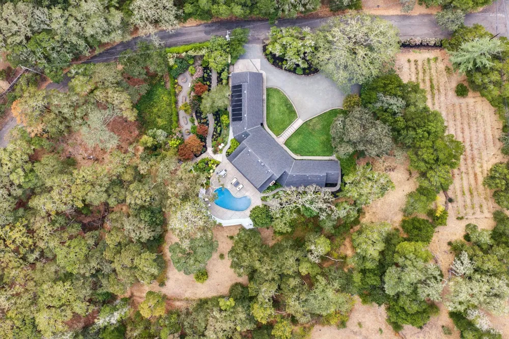 1811 Katie Lane Sonoma, CA 95476