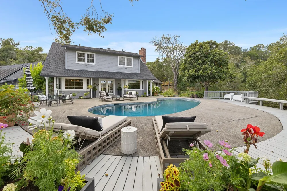 1811 Katie Lane Sonoma, CA 95476