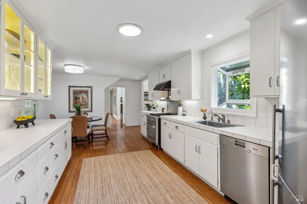 1811 Katie Lane Sonoma, CA 95476
