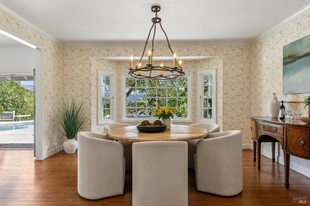 1811 Katie Lane Sonoma, CA 95476