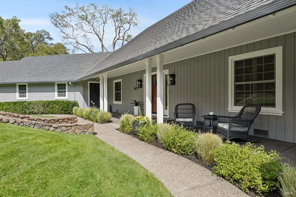 1811 Katie Lane Sonoma, CA 95476