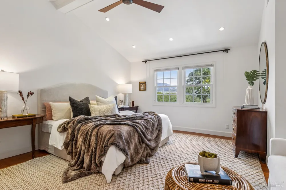 1811 Katie Lane Sonoma, CA 95476