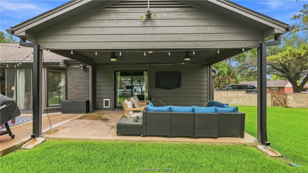 1108 Skrivanek Drive Bryan, TX 77802