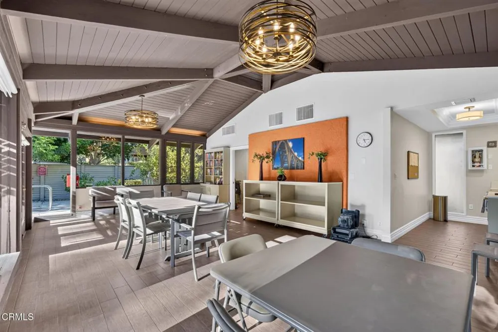 111 S Orange Grove Boulevard #105 Pasadena, CA 91105