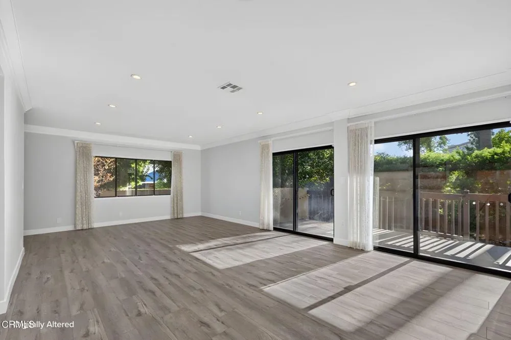111 S Orange Grove Boulevard #105 Pasadena, CA 91105