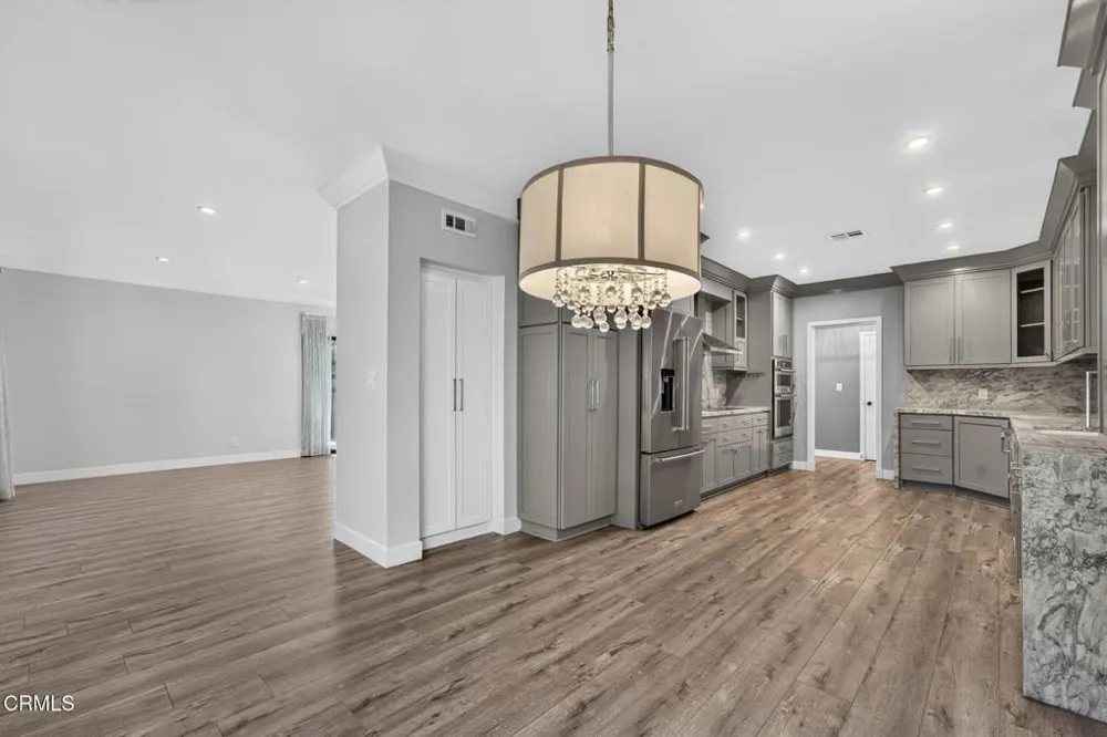111 S Orange Grove Boulevard #105 Pasadena, CA 91105