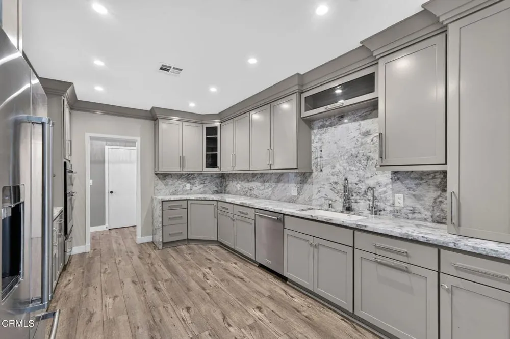 111 S Orange Grove Boulevard #105 Pasadena, CA 91105