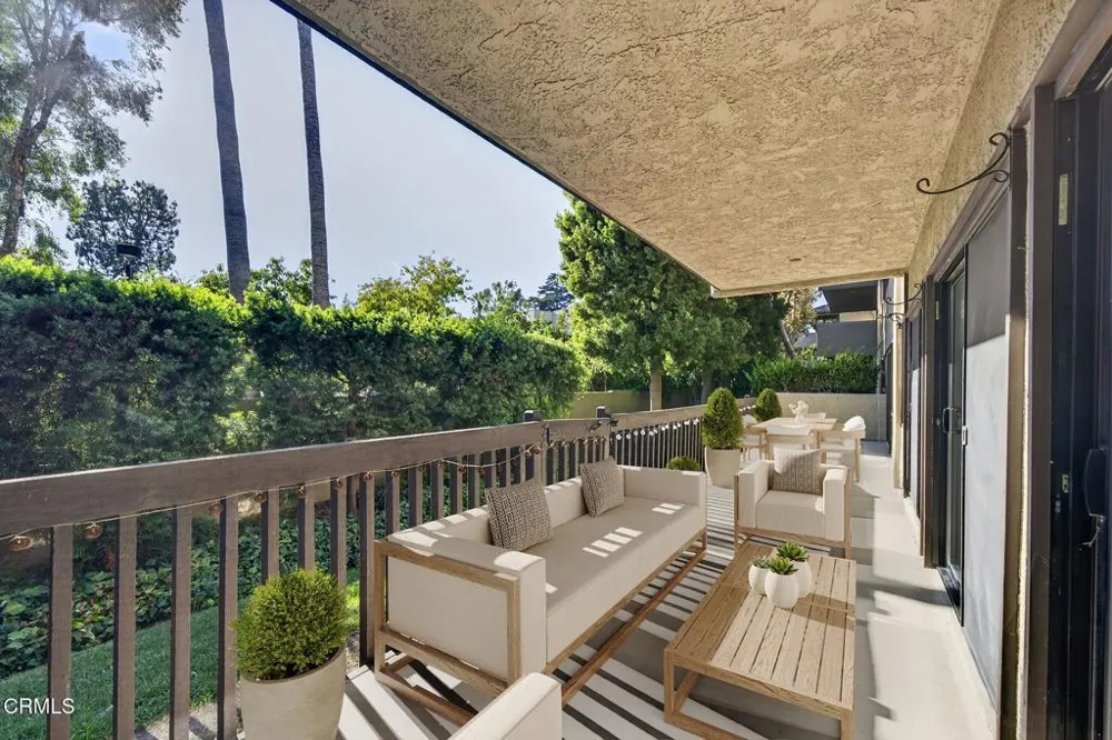 111 S Orange Grove Boulevard #105 Pasadena, CA 91105