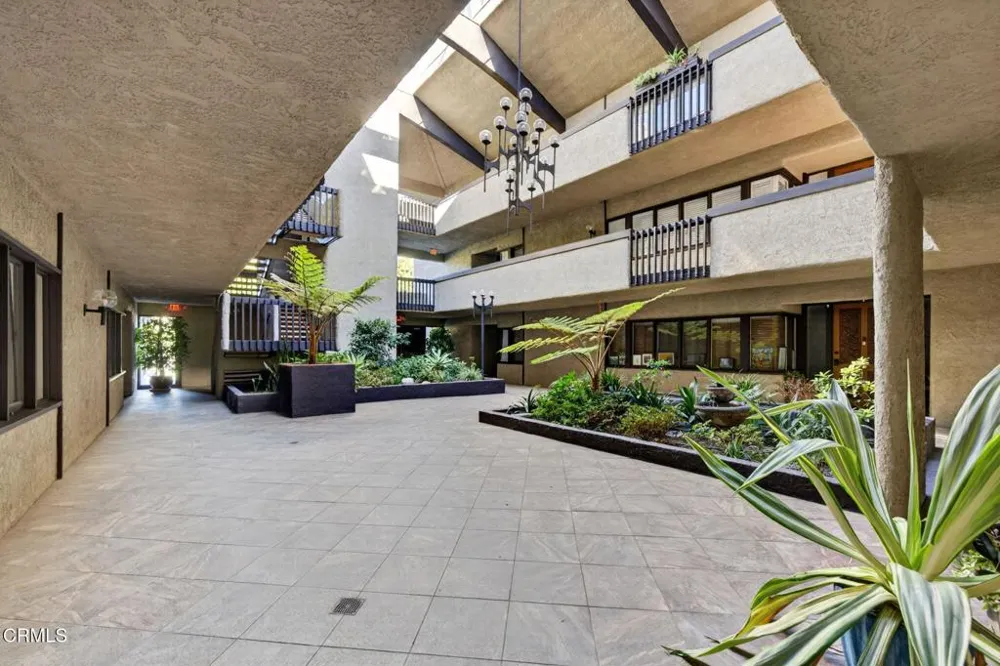 111 S Orange Grove Boulevard #105 Pasadena, CA 91105