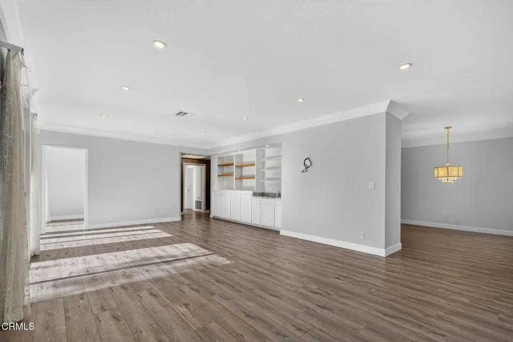 111 S Orange Grove Boulevard #105 Pasadena, CA 91105