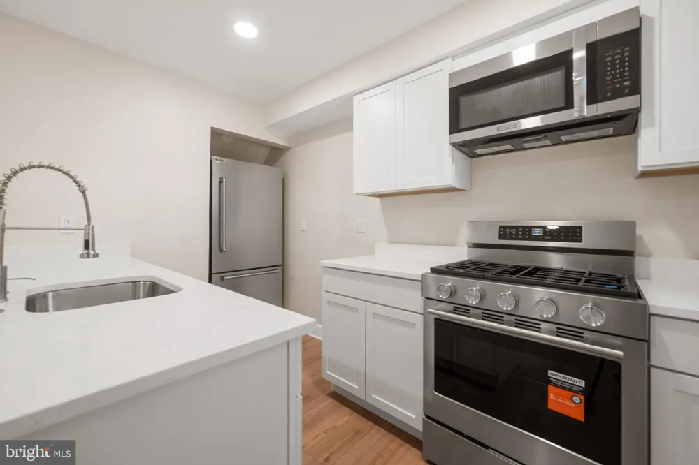 2907 16TH ROAD S #2907B Arlington, VA 22204