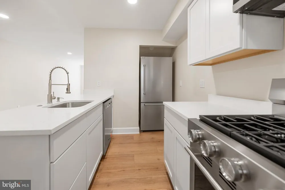 2907 16TH ROAD S #2907B Arlington, VA 22204