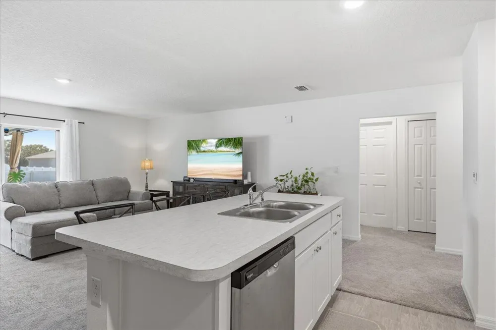 542 Mimosa Street SW Palm Bay, FL 32908