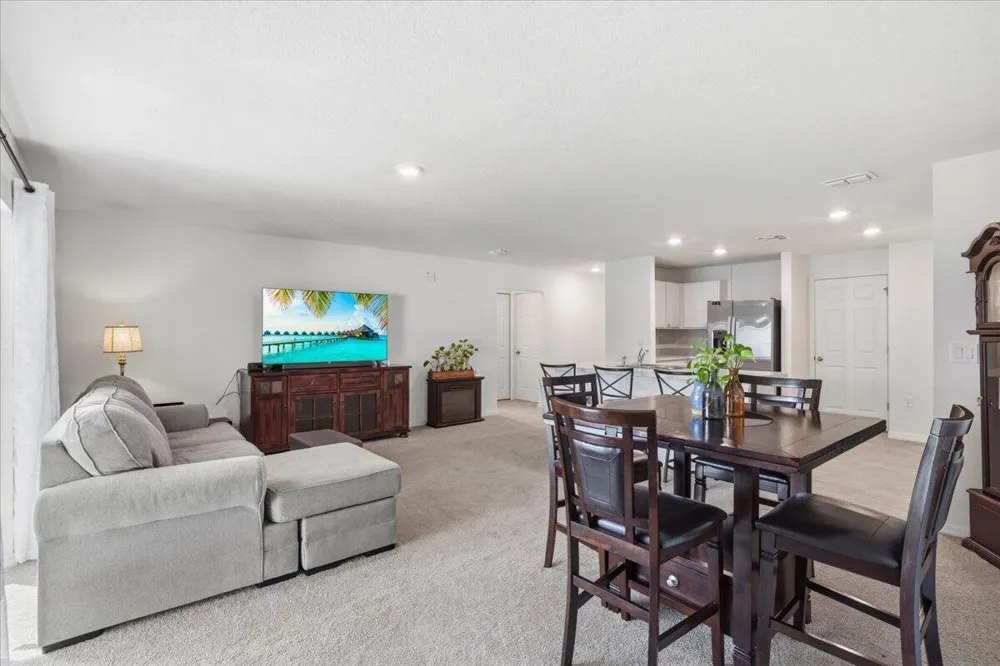 542 Mimosa Street SW Palm Bay, FL 32908
