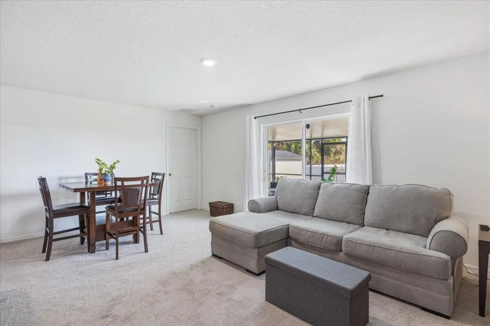 542 Mimosa Street SW Palm Bay, FL 32908