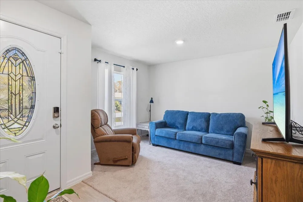 542 Mimosa Street SW Palm Bay, FL 32908